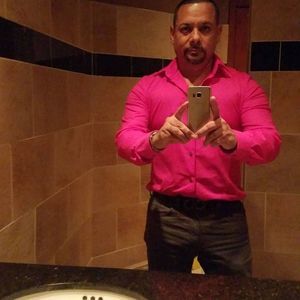 Meet your Posher, Carlos